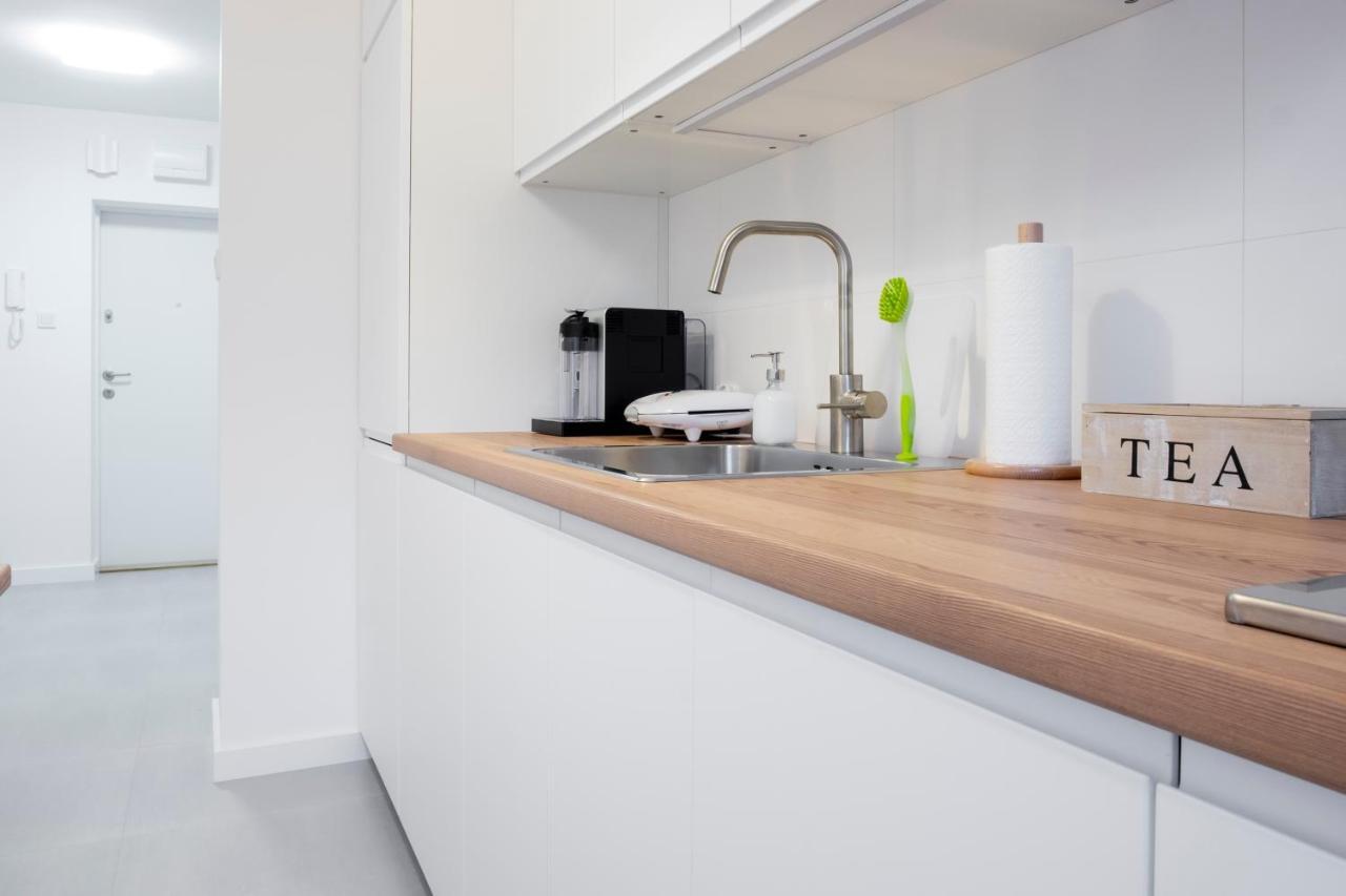 Cristine Apartment Варшава Екстер'єр фото